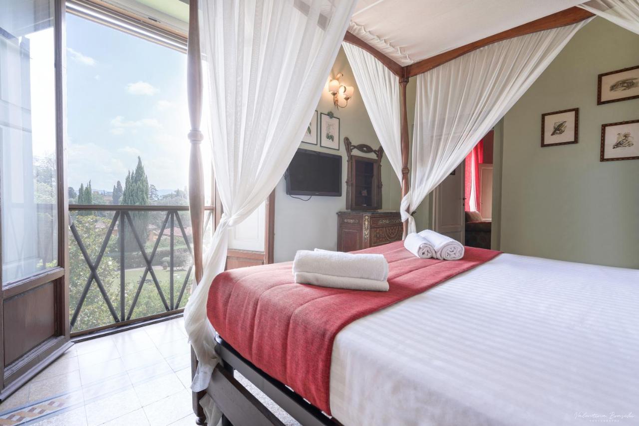 Ape Rosa Relais Florencia