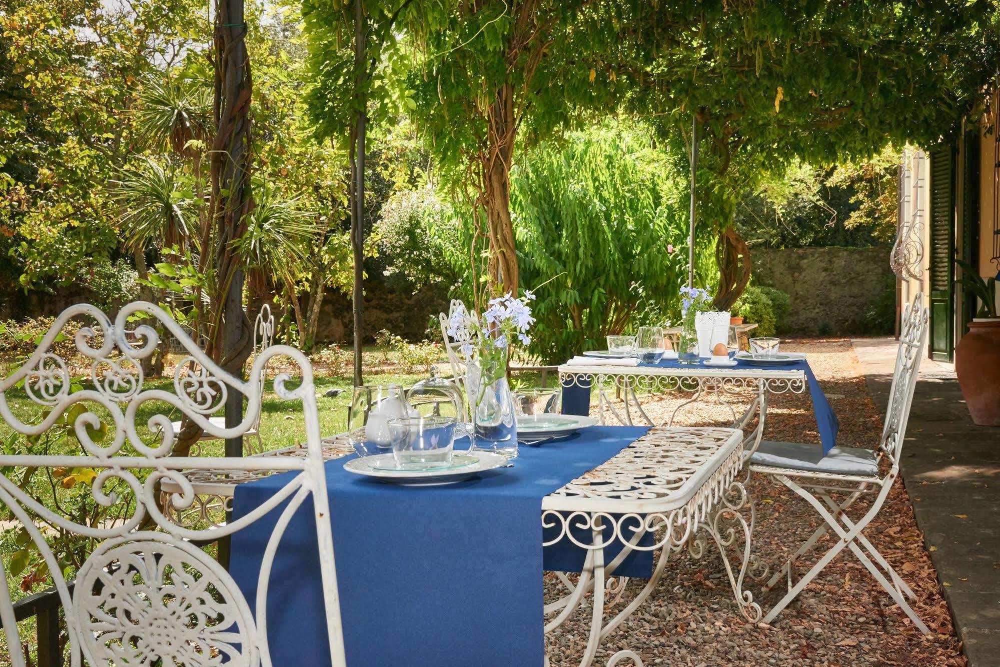 Ape Rosa Relais Florencia